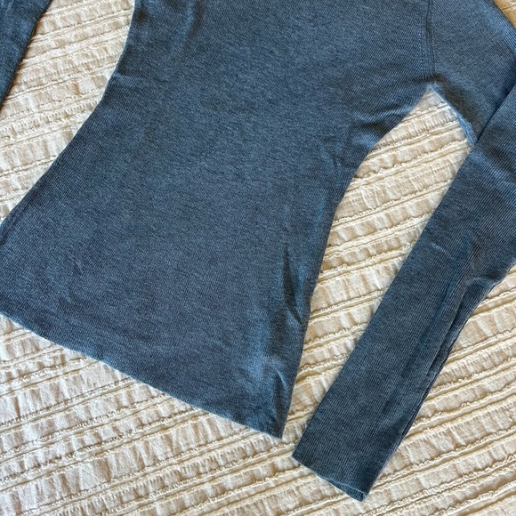 Deer High-Neck Knit Sweater Size Small - Picture 4 of 6